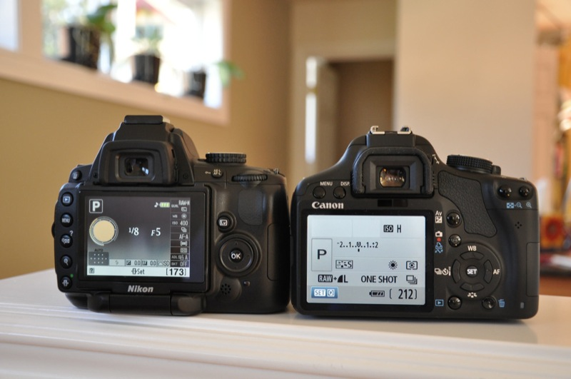 Illustration for article titled Canon Rebel T1i vs Nikon D5000: Entry-Level DSLR Battlemodo